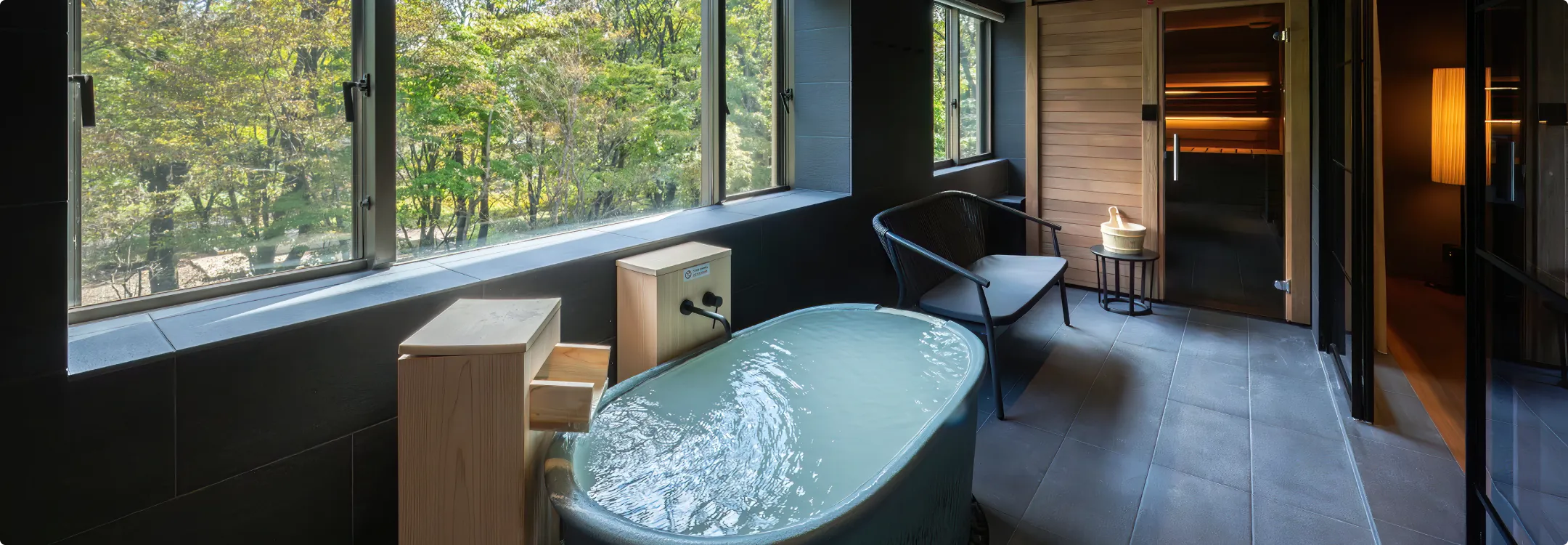 写真:客室 氈鹿ファミリースイート 別角度
